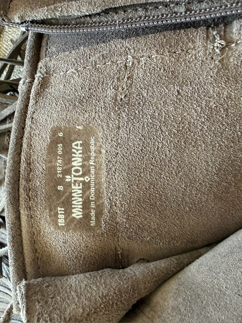 Minnetonka Suede Grey Fringe‎ Midi Boots - Picture 3 of 3